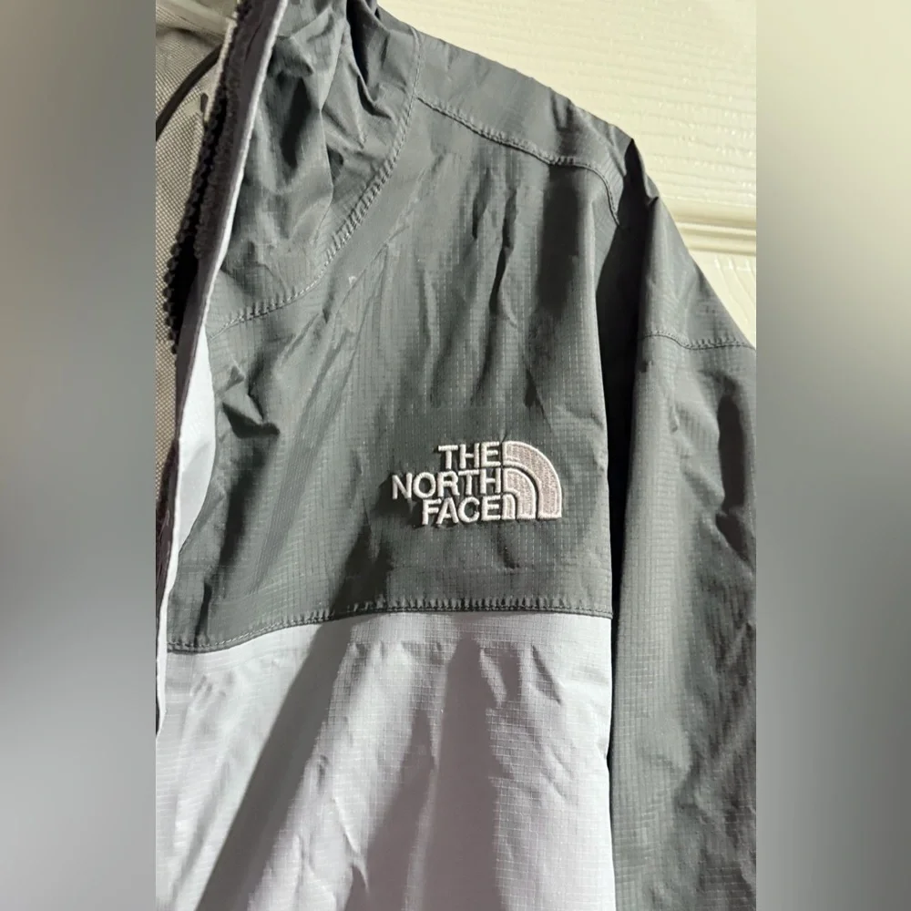 Vintage The North Face Hyvent DT Zip Up Jacket Gray/Black  Size Large
